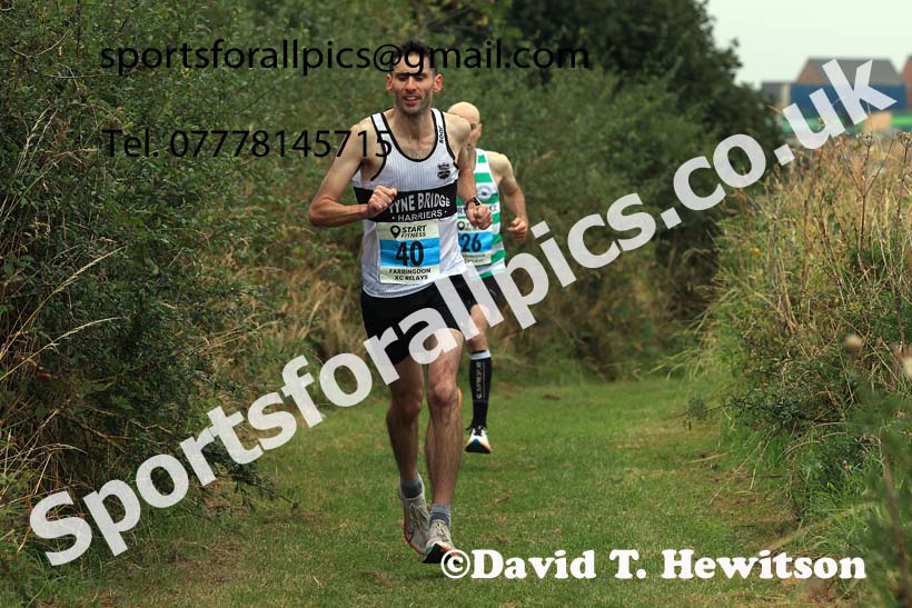 Senior Men and Veterans Relay, 2024 Sunderland XC Relays.  Photo: David T. Hewitson/Sports for All Pics